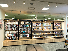 auショップ 新横浜　内観写真